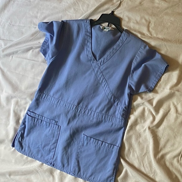 Scrubs - Picture 3 of 4